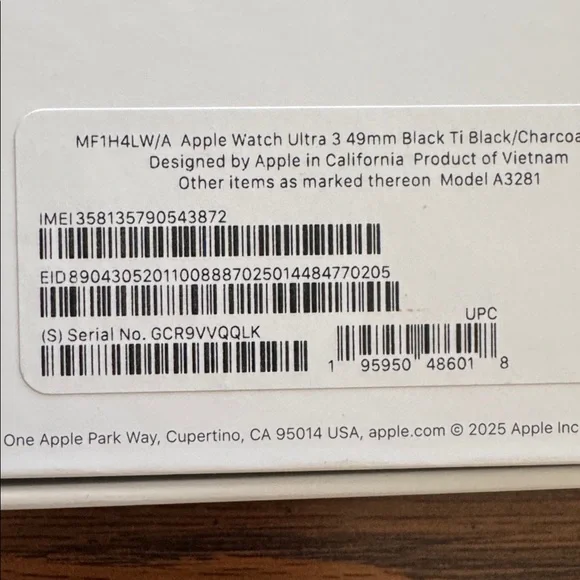 Apple Watch  Ultra 2 GPS Titanium case smart watch - Picture 7 of 16